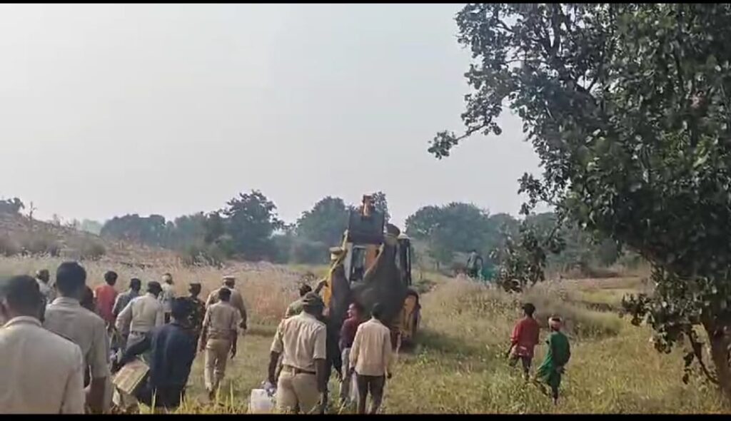 Dcgnews WhatsApp-Image-2024-11-12-at-8.59.56-PM-1024x590 बलरामपुर में हाथी की करंट से मौत पर वन्य प्राणी संरक्षण अधिनियम के तहत मामला दर्ज
