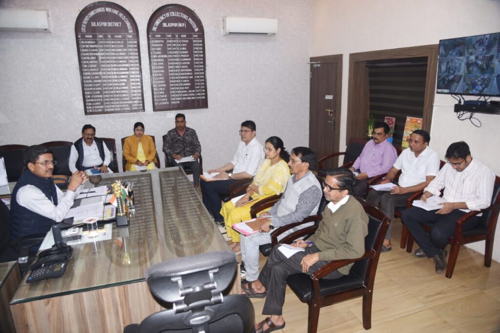 Dcgnews WhatsApp-Image-2024-11-28-at-4.27.00-PM-1-1024x683 बिलासपुर में धान खरीदी ने तोड़ा रिकॉर्ड, कलेक्टर अवनीश शरण की निगरानी में सुगम प्रक्रिया जारी
