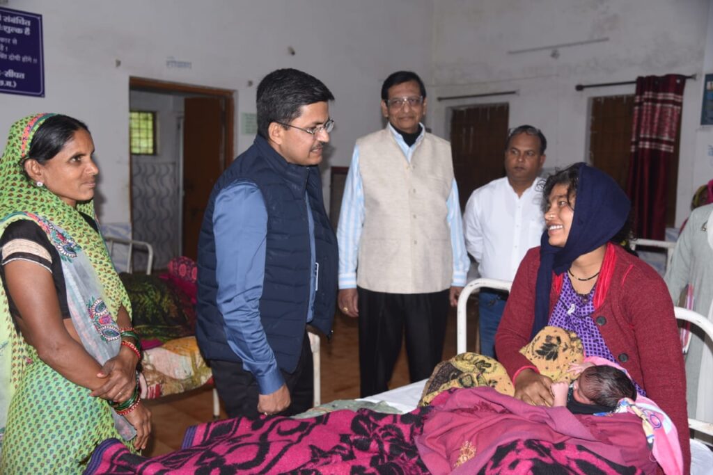 Dcgnews WhatsApp-Image-2024-11-30-at-4.47.27-PM-1024x683 बिलासपुर सीपत प्राइमरी हेल्थ सेंटर में नई सुविधाओं का विस्तार, स्वास्थ्य कर्मियों और मरीजों को मिलेगा लाभ