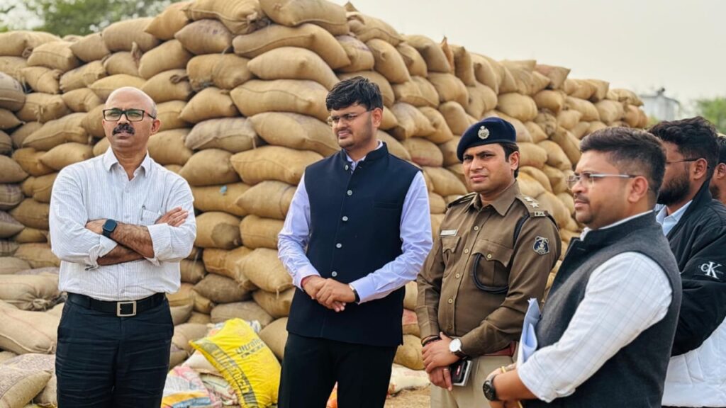 Dcgnews WhatsApp-Image-2024-12-24-at-7.09.22-PM-1-1024x576 खाद्य सचिव ने धान खरीदी केंद्रों का निरीक्षण कर दिए आवश्यक निर्देश