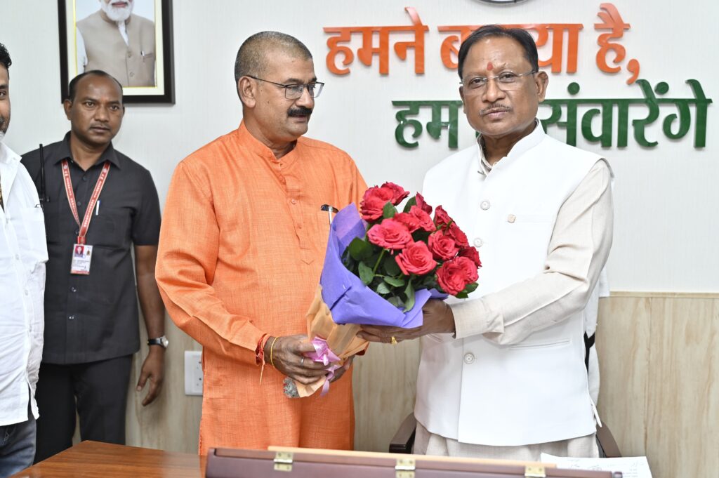 Dcgnews WhatsApp-Image-2025-04-08-at-2.33.34-PM-1024x681 मुख्यमंत्री श्री विष्णुदेव साय से निगम-मंडल के नवनियुक्त अध्यक्षों ने की सौजन्य भेंट