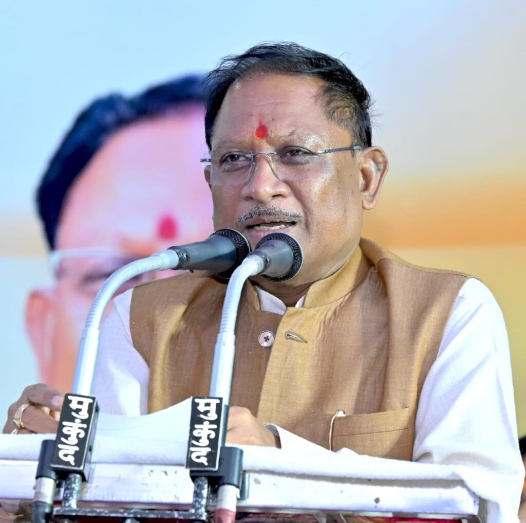 Dcgnews WhatsApp-Image-2025-04-27-at-8.25.55-PM-1024x1017 मुख्यमंत्री श्री विष्णु देव साय अघरिया समाज सेवा समिति के वार्षिक सम्मेलन में हुए शामिल